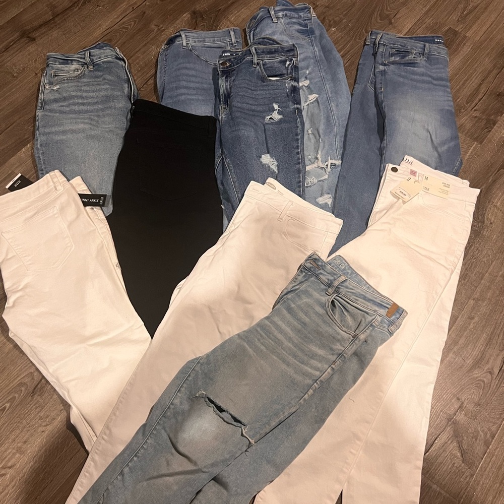 10 pair skinny jeans new with tags or worn once!! Excellent condition